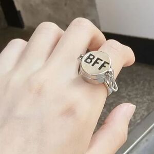 BFF Silver Rectangle Ring Size 8 Opens Secret Compartment Poison Ring